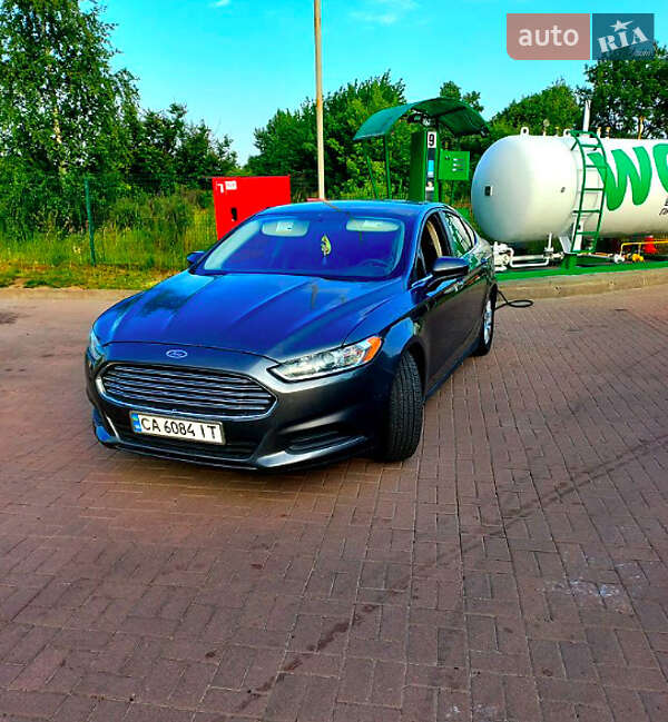 Ford Fusion 2015