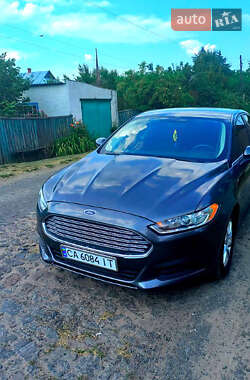 Седан Ford Fusion 2015 в Львове