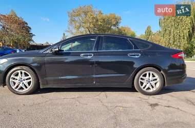 Седан Ford Fusion 2013 в Александрие