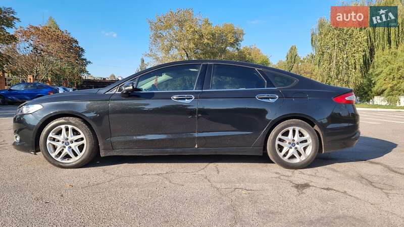 Седан Ford Fusion 2013 в Александрие