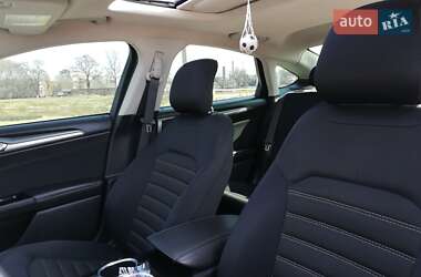 Седан Ford Fusion 2013 в Александрие