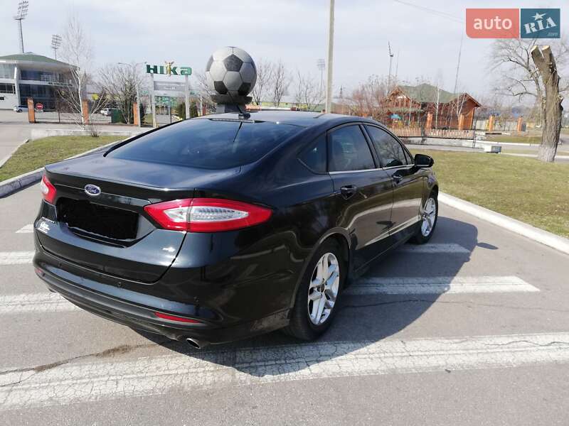 Седан Ford Fusion 2013 в Александрие