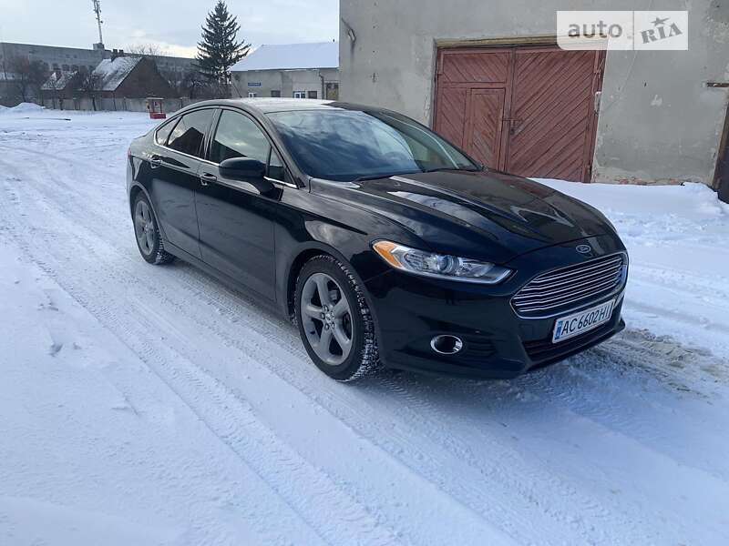 Седан Ford Fusion 2015 в Владимир-Волынском