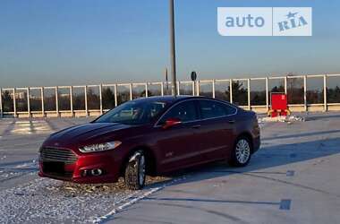 Седан Ford Fusion 2013 в Львові