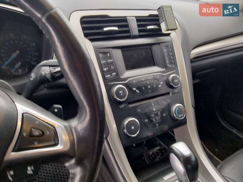 Седан Ford Fusion 2014 в Благовіщенську