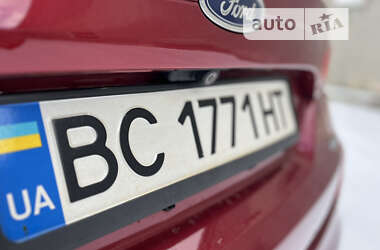 Седан Ford Fusion 2014 в 