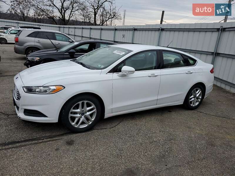 Седан Ford Fusion 2016 в Кропивницькому