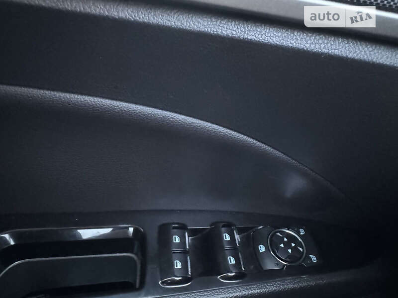Седан Ford Fusion 2013 в Луцке