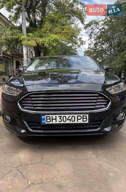 Седан Ford Fusion 2012 в 