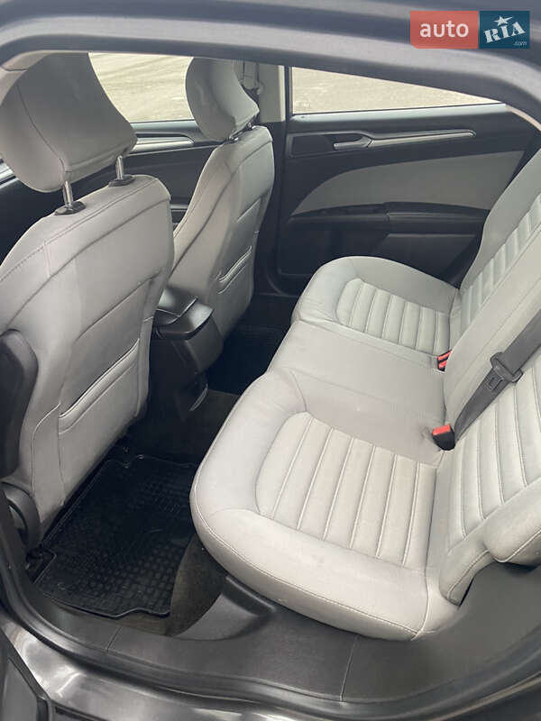 Седан Ford Fusion 2014 в Покрове