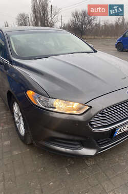 Седан Ford Fusion 2014 в 