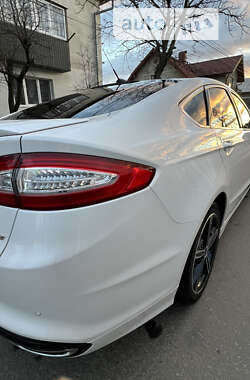 Седан Ford Fusion 2015 в Коломые