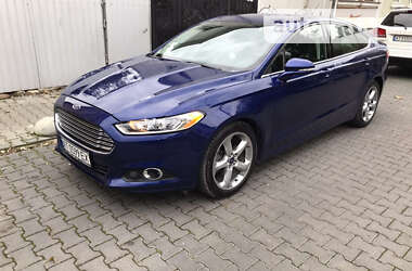 Седан Ford Fusion 2015 в 