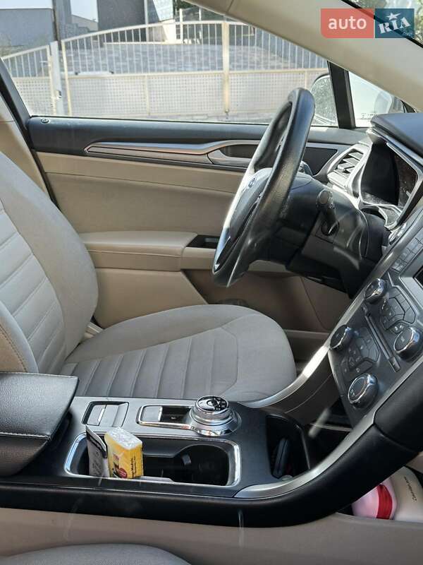 Седан Ford Fusion 2016 в Харкові