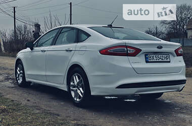 Седан Ford Fusion 2016 в Летичіві