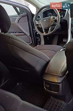 Седан Ford Fusion 2013 в 