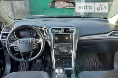Седан Ford Fusion 2017 в Виннице