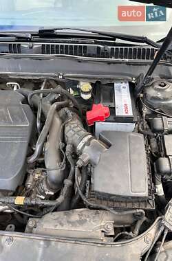 Седан Ford Fusion 2014 в 