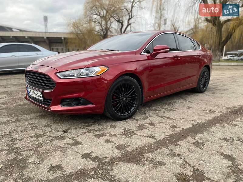 Седан Ford Fusion 2015 в Івано-Франківську