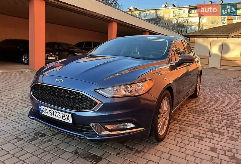 Седан Ford Fusion 2018 в 