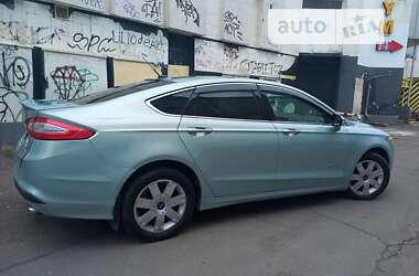 Седан Ford Fusion 2013 в Одесі