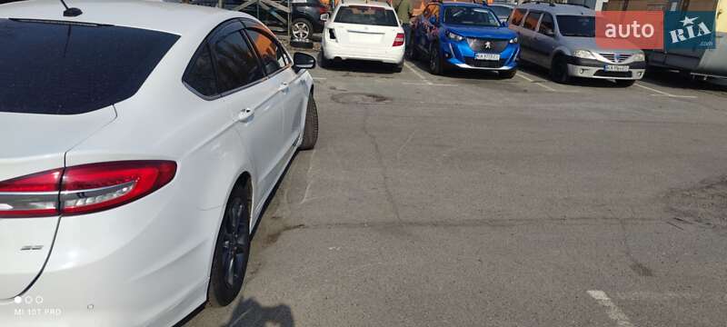 Седан Ford Fusion 2016 в Киеве