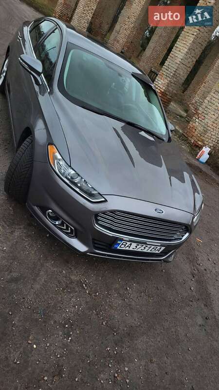 Седан Ford Fusion 2013 в Олександрії