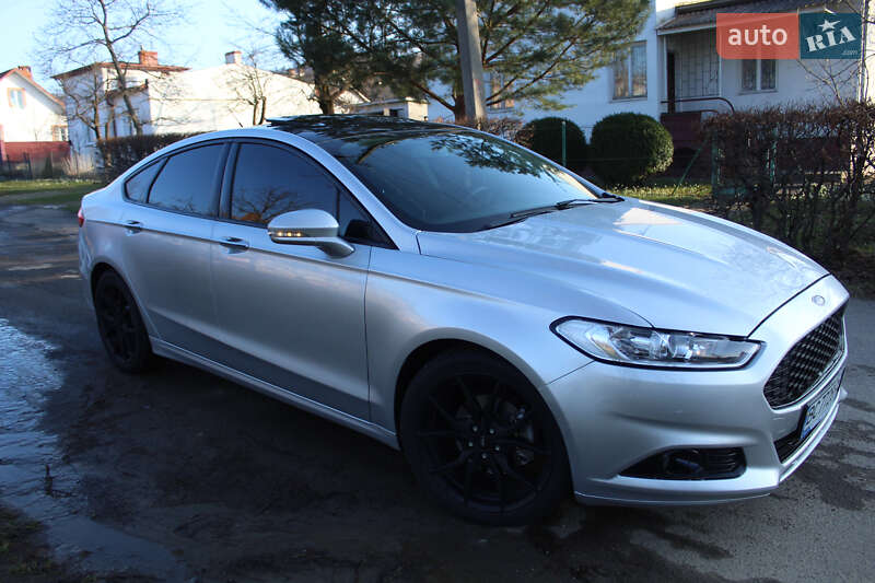 Седан Ford Fusion 2015 в Бориславе