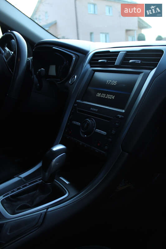 Седан Ford Fusion 2015 в Бориславе