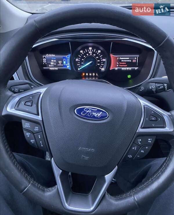 Седан Ford Fusion 2016 в Горишних Плавнях