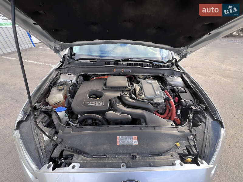 Седан Ford Fusion 2013 в Полтаві