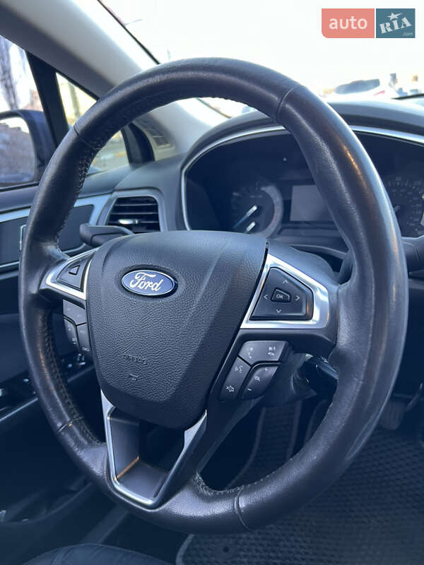 Седан Ford Fusion 2014 в Миколаєві