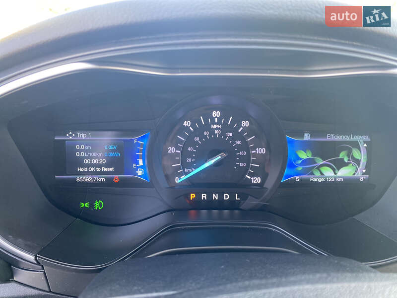 Седан Ford Fusion 2019 в Ровно