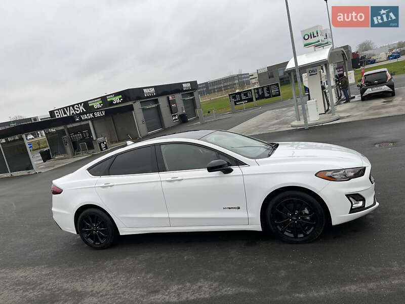 Седан Ford Fusion 2019 в Одессе