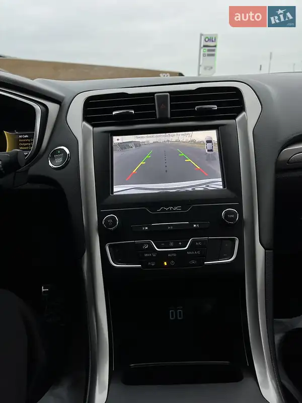 Ford Fusion 2019 VIN 3FA6P0LU2KR220401 фото оголошення 17 з 68