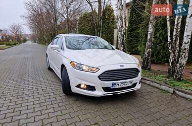 Седан Ford Fusion 2013 в 