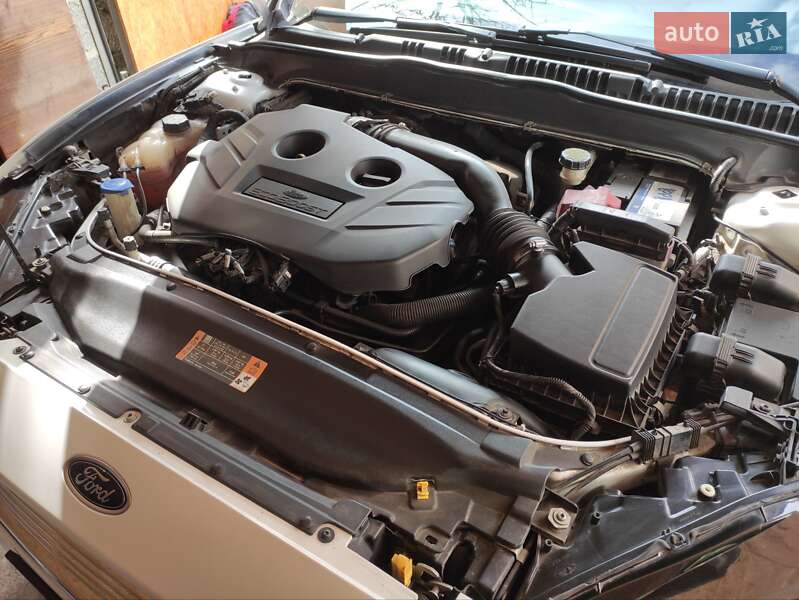 Седан Ford Fusion 2015 в Кропивницком