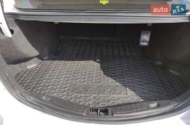Седан Ford Fusion 2015 в Кропивницком