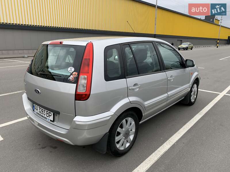 Хетчбек Ford Fusion 2011 в Києві