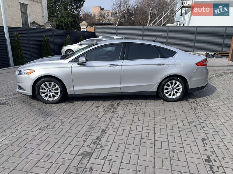 Седан Ford Fusion 2016 в Черкассах