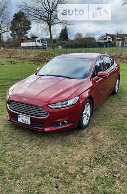 Седан Ford Fusion 2016 в Запоріжжі