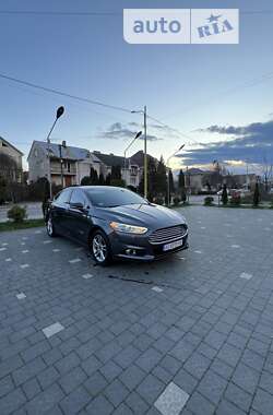 Седан Ford Fusion 2014 в Ужгороде