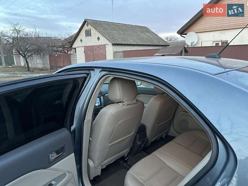 Седан Ford Fusion 2012 в Яготине