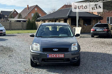 Хэтчбек Ford Fusion 2003 в Луцке