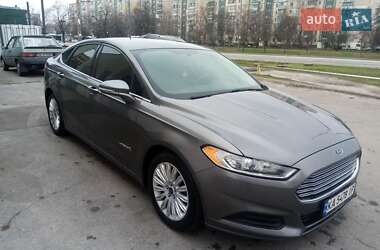Седан Ford Fusion 2014 в 