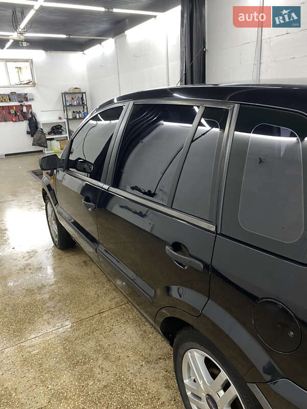 Хетчбек Ford Fusion 2002 в Сумах