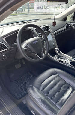 Седан Ford Fusion 2013 в Луцке