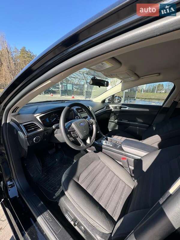 Седан Ford Fusion 2018 в Києві фото 16 Седан Ford Fusion 2018 в Києві