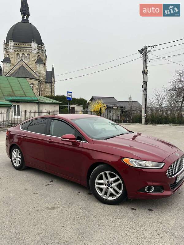 Седан Ford Fusion 2016 в Львові