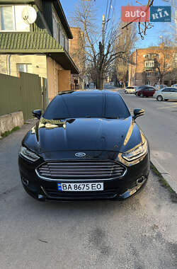 Седан Ford Fusion 2013 в 